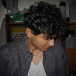 Photo of Faaz Mohamed